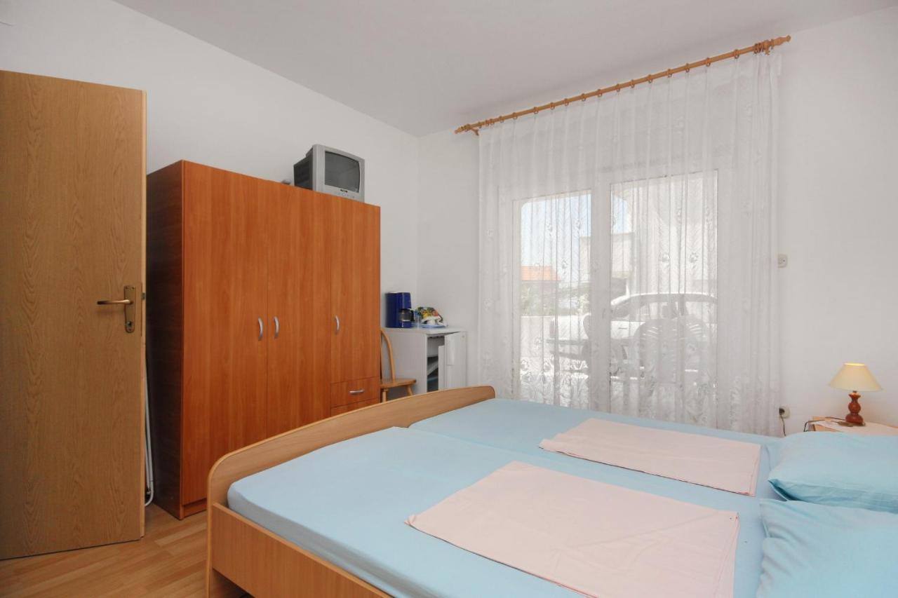 Apartments And Rooms With Parking Space Sveti Vid, Krk - 5323 Exterior foto